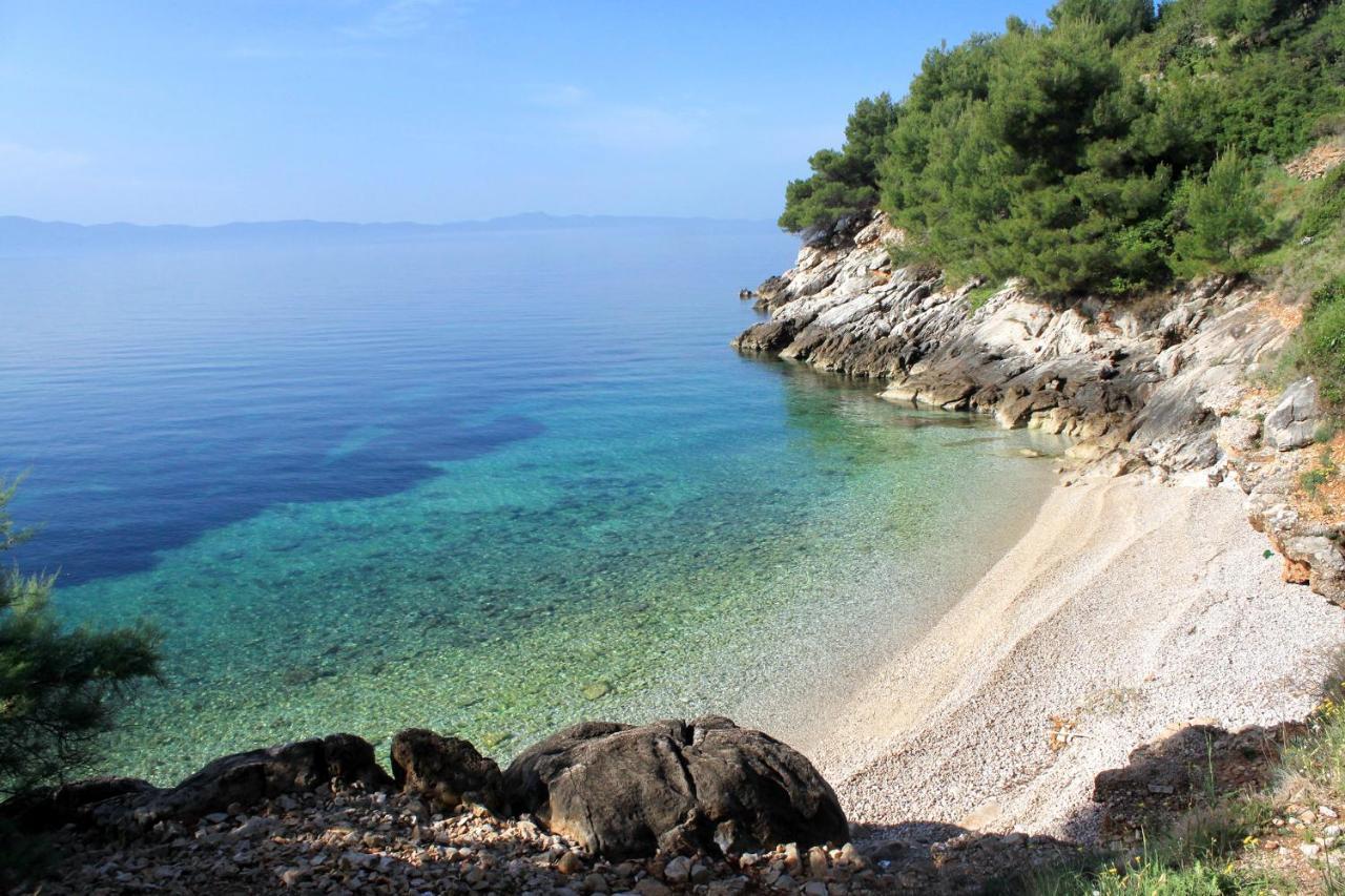 Seaside Secluded Apartments Cove Tvrdni Dolac, Hvar - 2997 Gdinj Esterno foto